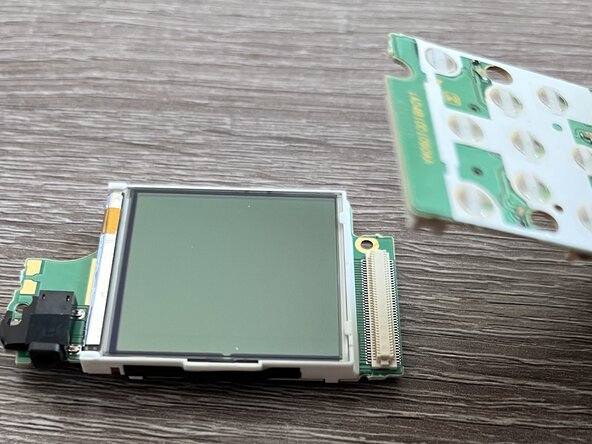 Sanyo SCP-6200 Screen Replacement, Separate the boards: crwdns2935265:06crwdnd2935265:03crwdnd2935265:03crwdne2935265:0