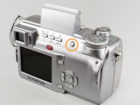 Olympus C-765 Flash Assembly Replacement, Flash Assembly: crwdns2935265:08crwdnd2935265:02crwdnd2935265:03crwdne2935265:0