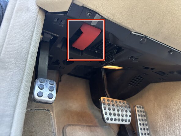 2007-2014 Mercedes-Benz C-Class (W204) Engine Air Filter Replacement, Engine Air Filter: step 1, image 2 of 3