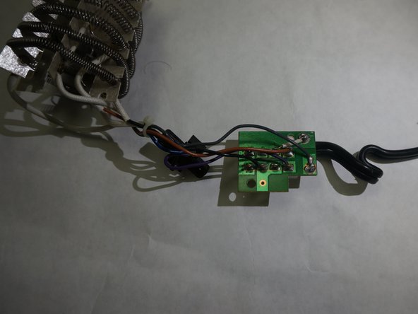 Revlon RVDR5061 Heating Element Assembly Replacement, Heating Element Assembly: crwdns2935265:05crwdnd2935265:02crwdnd2935265:02crwdne2935265:0