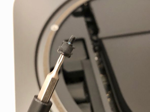 Mac mini Late 2018 Disassembly, Take off the fan: crwdns2935265:06crwdnd2935265:02crwdnd2935265:03crwdne2935265:0