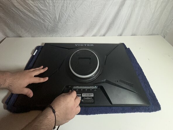 Viotek Gaming Monitor W2711SE Back Panel Attachment Latch Repair: crwdns2935265:02crwdnd2935265:03crwdnd2935265:03crwdne2935265:0