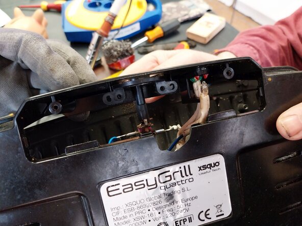 PLANCHA DE ASAR EASYGRILL no calienta, avería de termofusible.: paso 3, imagen 2 de 2