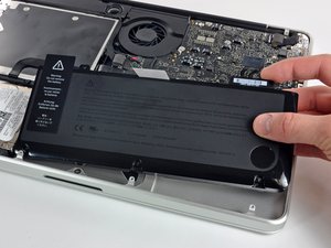 Changer batterie MacBook Air 13 : tutoriel de réparation