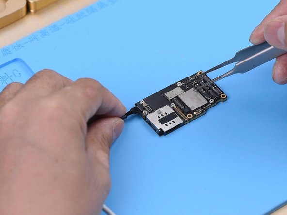 How to Fix an iPhone 11 Pro That Won't Turn On
