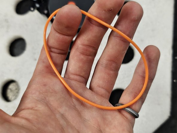 Roborock S7: Laser Distance Sensor Replacement, Removing the rubber band between the motor and the LDS: crwdns2935265:06crwdnd2935265:03crwdnd2935265:03crwdne2935265:0