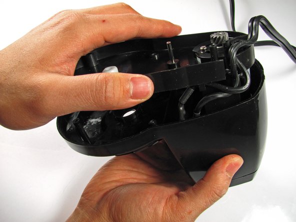 Rival Mini Chopper MC-67BL Power Button Replacement: crwdns2935265:012crwdnd2935265:02crwdnd2935265:02crwdne2935265:0