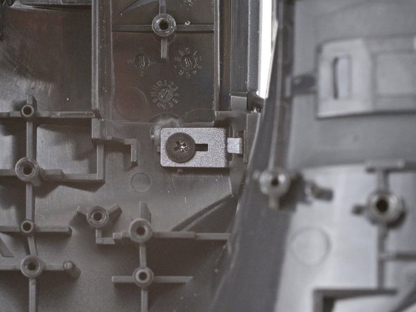 Logitech MX Master 3S Top Shell Replacement, Remove the battery status indicator housing: шаг 25, изображение 2 из 2