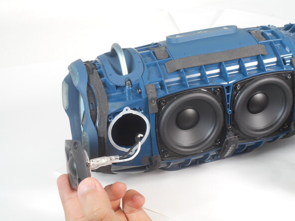 JBL Xtreme 4 Passive Radiator Replacement, Passive Radiator: crwdns2935265:07crwdnd2935265:03crwdnd2935265:03crwdne2935265:0