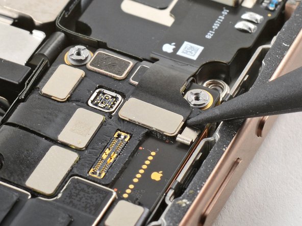iPhone 16 Plus Ohrhörer-Lautsprecher tauschen, Ohrhörer-Lautsprecher abtrennen: Schritt 1, Bild 1 von 2