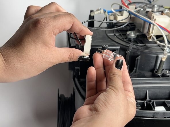 Bella Pro 90246 Light Bulb Replacement: crwdns2935265:013crwdnd2935265:03crwdnd2935265:03crwdne2935265:0