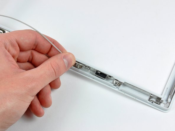 iBook G4 14" 933 MHz-1.33 GHz Inverter/AirPort Cables Replacement: stap 0, afbeelding 2 van 2