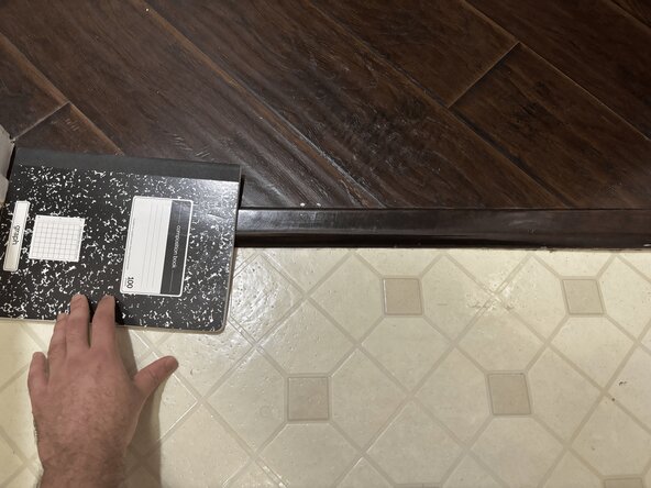 How to Fix a Loose Wooden Door Threshold: 手順 5、 2の画像 1
