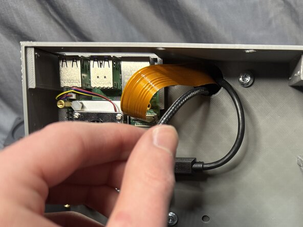 Pangolin PC Assembly, Installing the USB-C Cable: 11 단계, 이미지 2개 중 2개