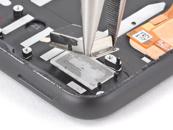Google Pixel 4 XL Screen Replacement, Remove the vibration motor: crwdns2935265:060crwdnd2935265:02crwdnd2935265:02crwdne2935265:0