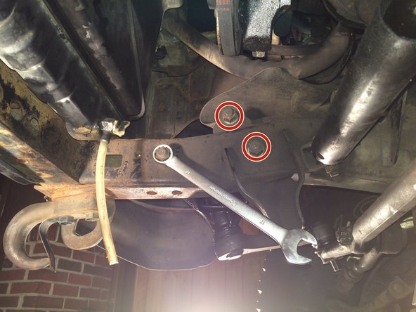 1984-1989 Toyota 4Runner Idler Arm Replacement: crwdns2935265:04crwdnd2935265:02crwdnd2935265:03crwdne2935265:0