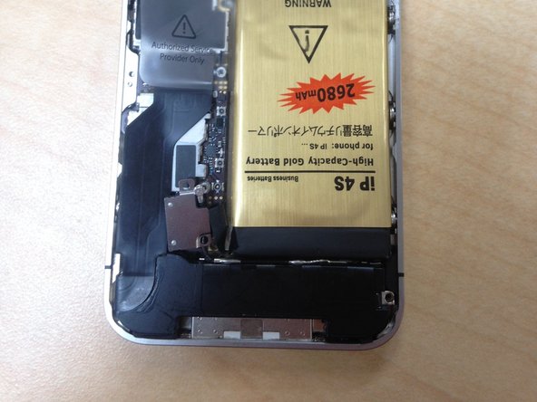 iPhone 4S Logic Board Removal, Metal Panel Removal: crwdns2935265:03crwdnd2935265:02crwdnd2935265:02crwdne2935265:0