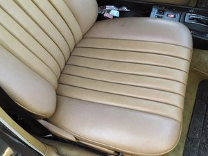 Mercedes w123 2025 seats for sale