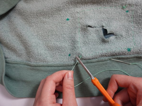 How to Patch a Hole in Pullover Hoodie with Fabric: crwdns2935265:07crwdnd2935265:02crwdnd2935265:03crwdne2935265:0