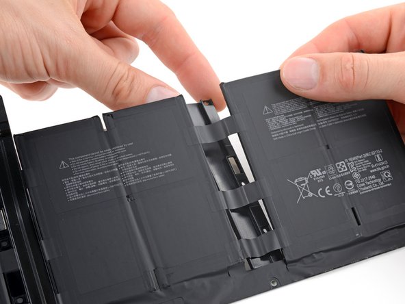 Microsoft Surface Laptop 4 (13.5-inch) Battery Replacement