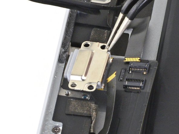 iPad Pro 9.7" Battery Replacement, Pull the Lightning port out: step 86, image 2 of 2