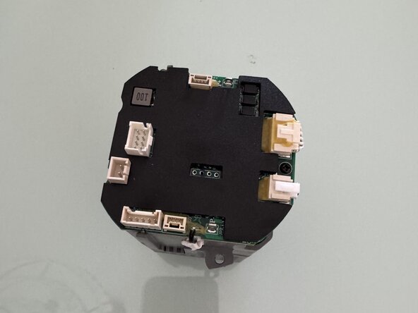 Disassembling Tineco Floor One Switch S6 SwitchPro Motor, Disconnect and pull out battery: crwdns2935265:03crwdnd2935265:02crwdnd2935265:02crwdne2935265:0