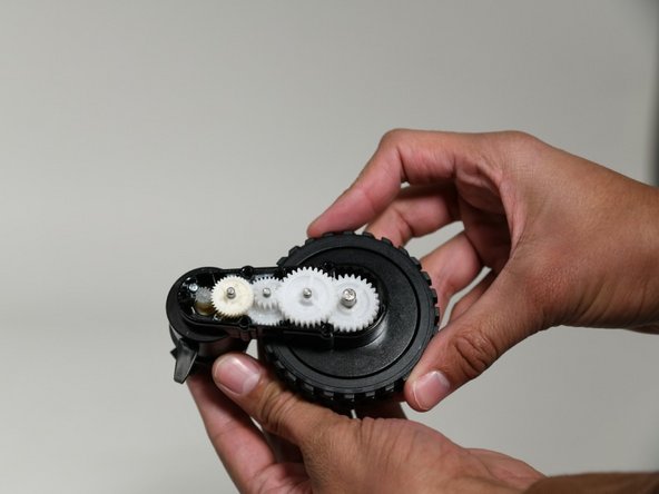 ionvac SmartClean V2 Motor Wheel Replacement: crwdns2935265:010crwdnd2935265:02crwdnd2935265:02crwdne2935265:0