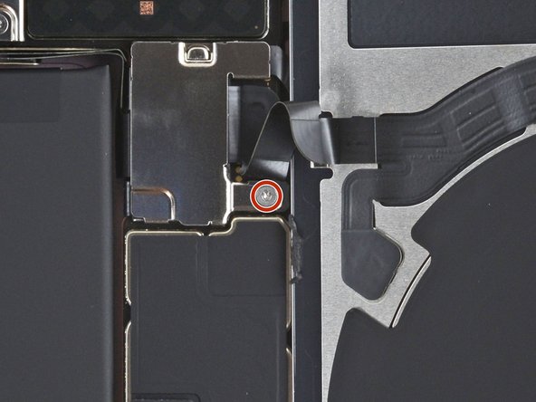 iPhone 15 Battery Replacement, Unfasten the middle connector cover: stap 21, afbeelding 2 van 2