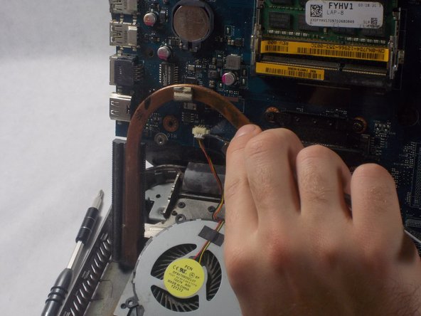 Dell Inspiron 17-3721 Fan Replacement: crwdns2935265:012crwdnd2935265:02crwdnd2935265:02crwdne2935265:0