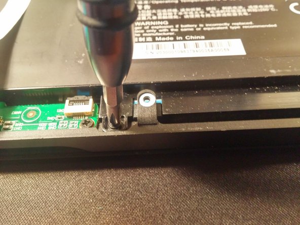 Razer Blade 14" (2013) Battery Replacement, Remove Battery Screws: crwdns2935265:05crwdnd2935265:02crwdnd2935265:02crwdne2935265:0