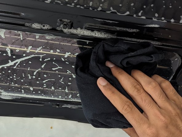 How to Clean a GE JCBS250DM2WW Glass Oven Door: crwdns2935265:04crwdnd2935265:03crwdnd2935265:03crwdne2935265:0