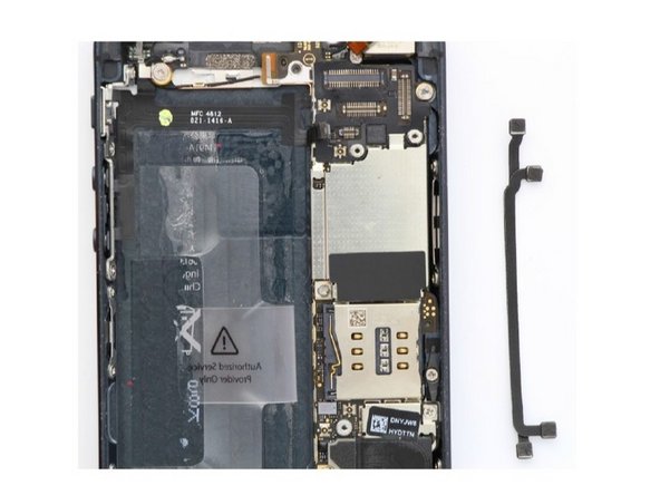 iPhone 5 Dock Connector Replacement FR, Disconnect some cables: crwdns2935265:09crwdnd2935265:03crwdnd2935265:03crwdne2935265:0