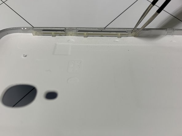 Alcatel Pop 4 Plus Power/Volume Button Rocker Replacement: step 4, image 2 of 3
