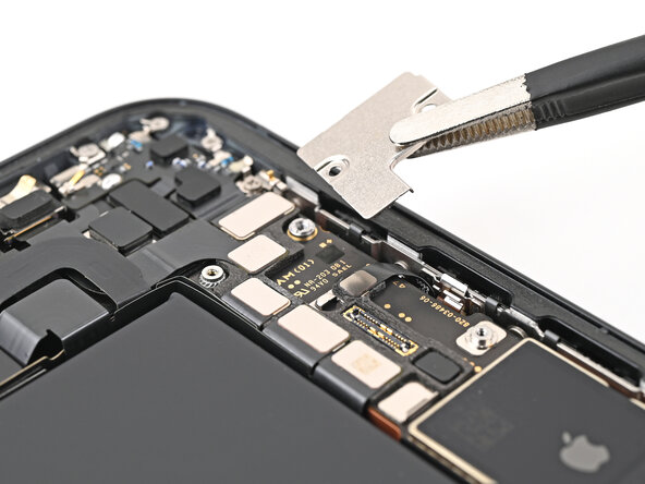 iPhone 16e Earpiece Speaker Replacement
