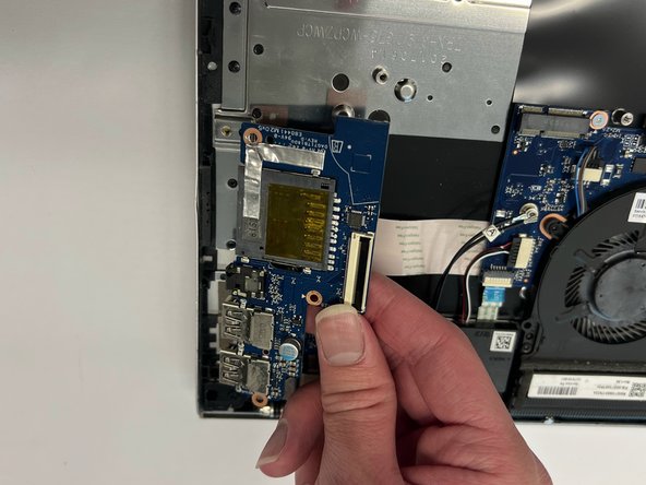 HP Pavilion 15-cc561st I/O Board Replacement: crwdns2935265:010crwdnd2935265:02crwdnd2935265:02crwdne2935265:0