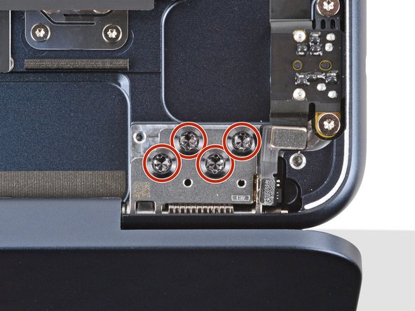 MacBook Air 15" 2023 Screen Replacement, Remove the hinge screws: crwdns2935265:035crwdnd2935265:03crwdnd2935265:03crwdne2935265:0