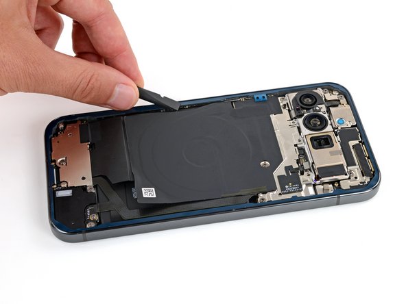 How to Apply New Rear Cover Adhesive in Your Google Pixel 9 Pro XL: 7 단계, 이미지 3개 중 3개