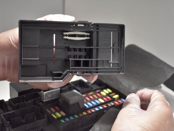 How to Repair a 2010-2014 Ford Mustang Smart Junction Box: step 8, image 2 of 2
