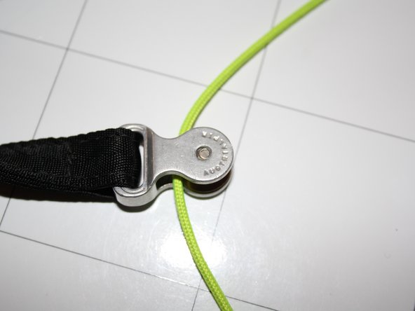 Ozone Rush 4 brake line replacement, Insert brake line into pulley: crwdns2935265:013crwdnd2935265:02crwdnd2935265:02crwdne2935265:0