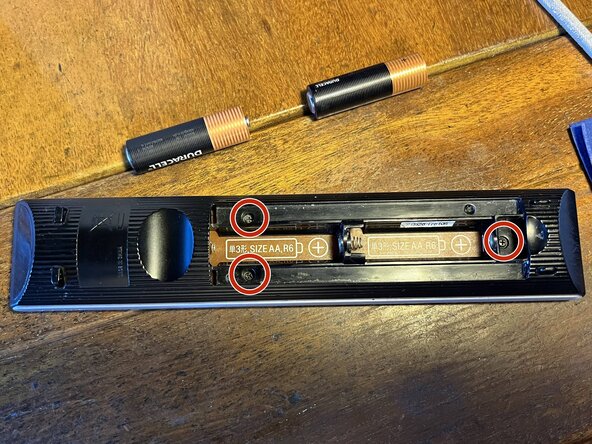 Disassembling Sony Bravia RM-YD023 Remote Control, Remove Batteries and Screws: crwdns2935265:01crwdnd2935265:01crwdnd2935265:01crwdne2935265:0