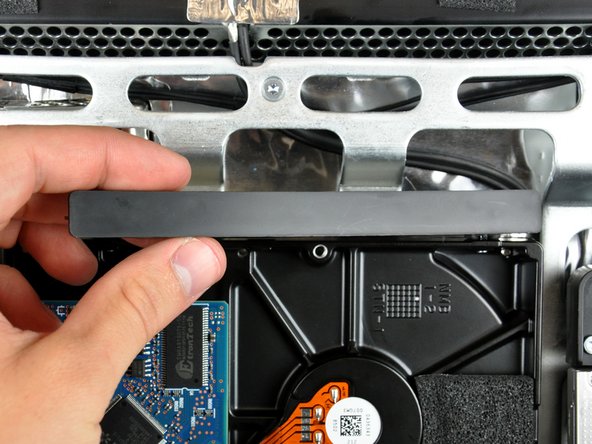 iMac Intel 20" EMC 2266 Hard Drive Data Cable Replacement, Hard Drive Data Cable: passo 30, immagine 2 di 3