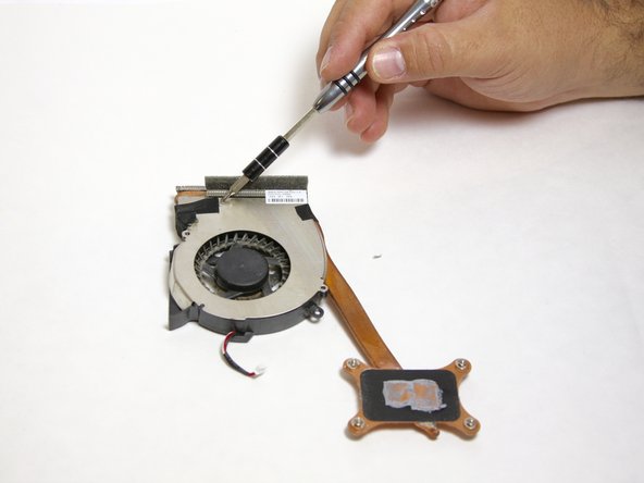 Samsung NP R580 JBB2 Cooling Fan Replacement: crwdns2935265:014crwdnd2935265:02crwdnd2935265:03crwdne2935265:0