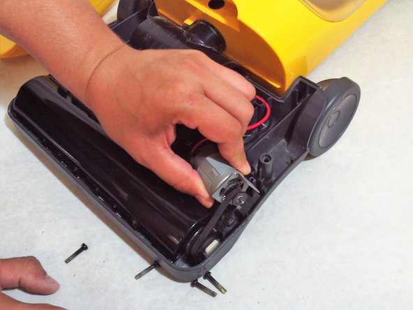 Eureka 402A Mini Light Upright Vacuum Belt Replacement: step 7, image 1 of 3