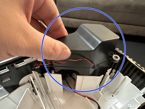 Alliums LED projector AP-020 Teardown, Remove speaker: crwdns2935265:09crwdnd2935265:02crwdnd2935265:02crwdne2935265:0