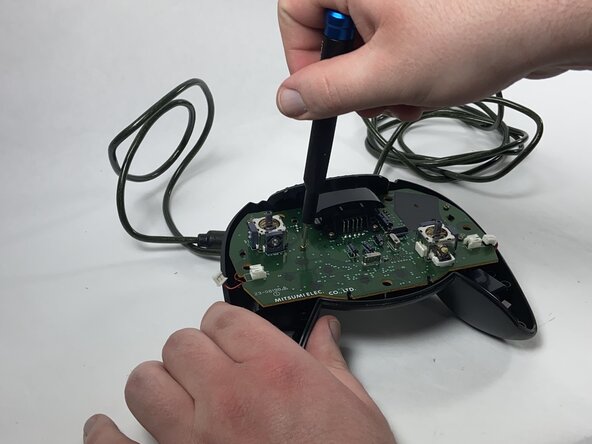 Xbox Duke Controller Potentiometer Replacement: crwdns2935265:05crwdnd2935265:02crwdnd2935265:02crwdne2935265:0