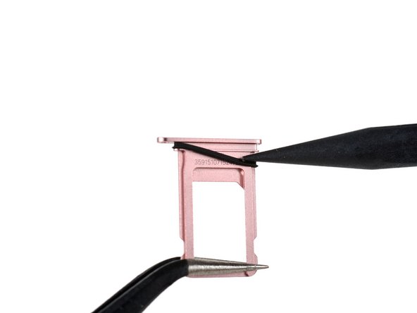 iPhone 7 Plus Teardown: crwdns2935265:020crwdnd2935265:03crwdnd2935265:03crwdne2935265:0