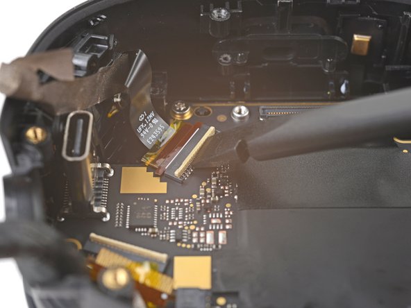 HTC Vive XR Elite Depth Sensor Replacement, Disconnect the right side camera: crwdns2935265:090crwdnd2935265:02crwdnd2935265:02crwdne2935265:0