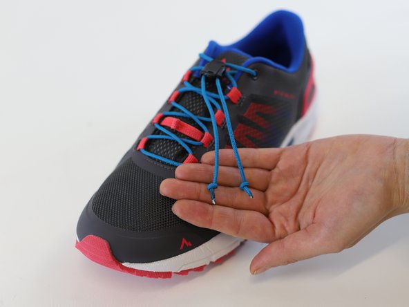 How to Replace a Speedlace With a Stopper, Finishing the first fix!: crwdns2935265:06crwdnd2935265:02crwdnd2935265:03crwdne2935265:0