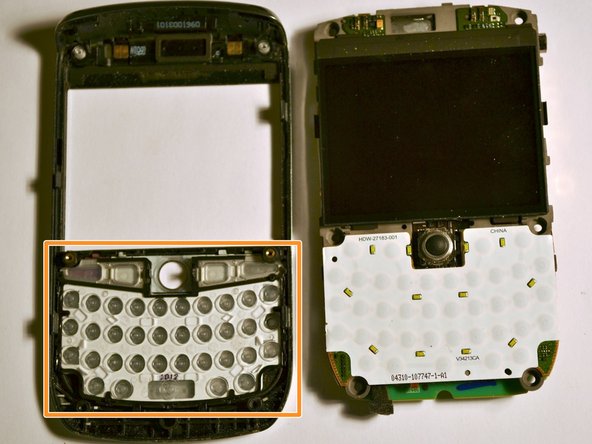 BlackBerry Curve 8900 Speaker Replacement: crwdns2935265:06crwdnd2935265:02crwdnd2935265:02crwdne2935265:0