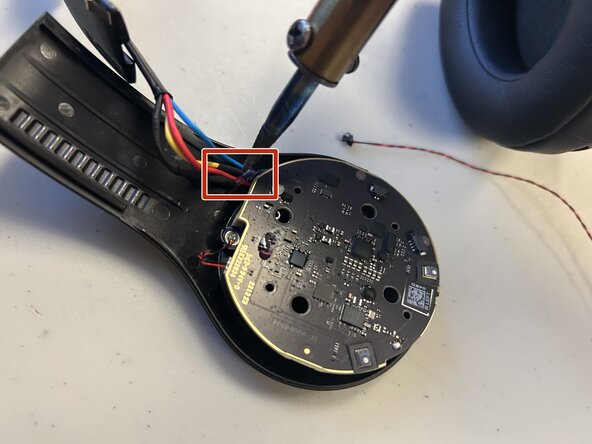 Beats Studio3 Wireless Bluetooth Board Replacement: step 16, image 1 of 1